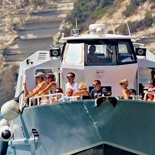 실업급여 조건 : 65세 이상도 받을 수 있다니, 자진퇴사 시 조건 체크하세요!